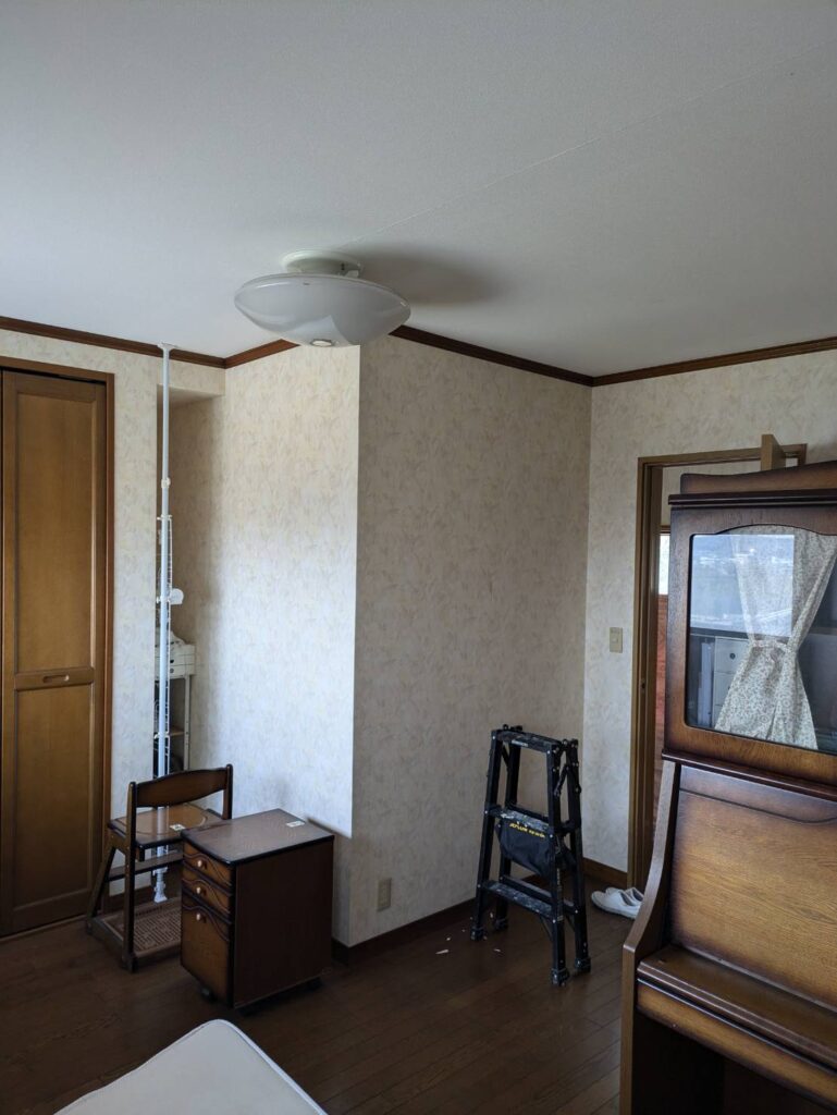 洋間のリフォーム前画像